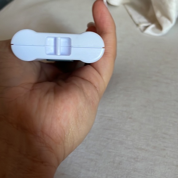 iclicker + - Picture 4 of 4